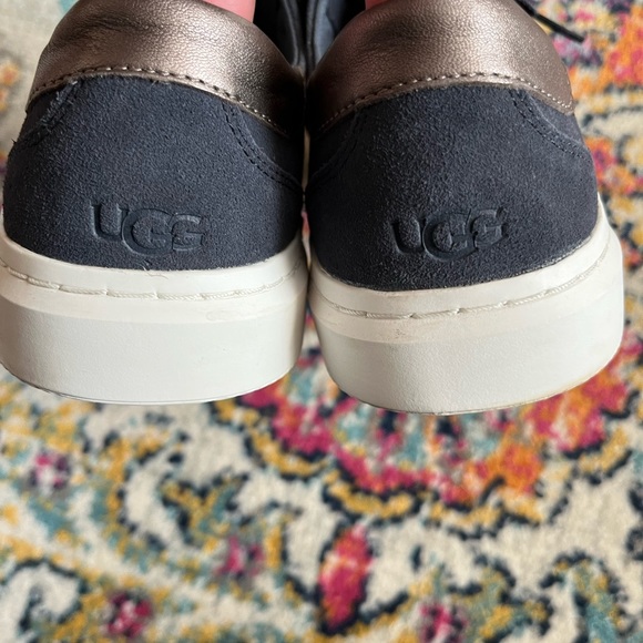 UGG Sneaker, 11 - Picture 4 of 4
